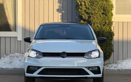 Volkswagen Polo VI (EU Market), 2018 год, 1 140 000 рублей, 2 фотография