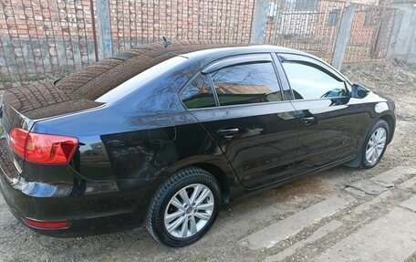 Volkswagen Jetta VI, 2013 год, 990 000 рублей, 5 фотография