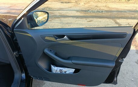 Volkswagen Jetta VI, 2013 год, 990 000 рублей, 23 фотография