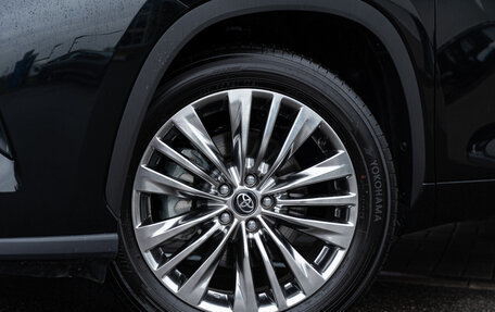 Toyota Highlander, 2026 год, 6 090 000 рублей, 12 фотография