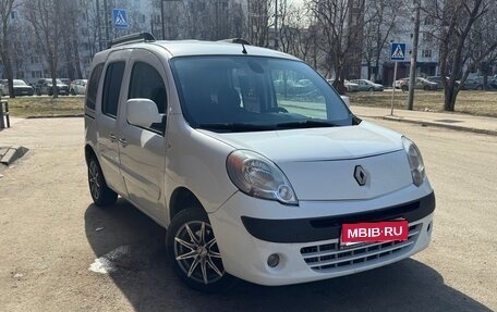 Renault Kangoo II рестайлинг, 2012 год, 650 000 рублей, 1 фотография