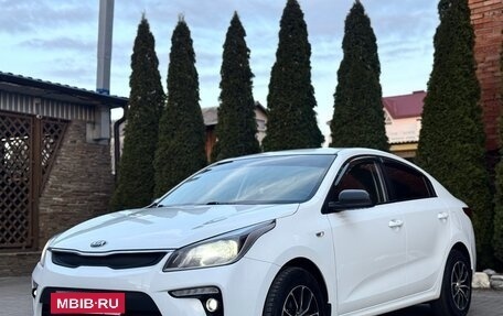 KIA Rio IV, 2018 год, 1 160 000 рублей, 2 фотография