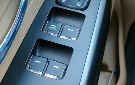 KIA Carnival III, 2019 год, 2 500 000 рублей, 15 фотография