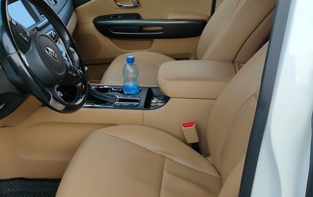 KIA Carnival III, 2019 год, 2 500 000 рублей, 12 фотография