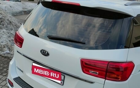 KIA Carnival III, 2019 год, 2 500 000 рублей, 4 фотография