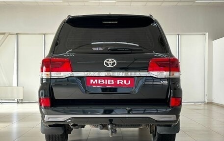 Toyota Land Cruiser 200, 2015 год, 4 990 000 рублей, 8 фотография