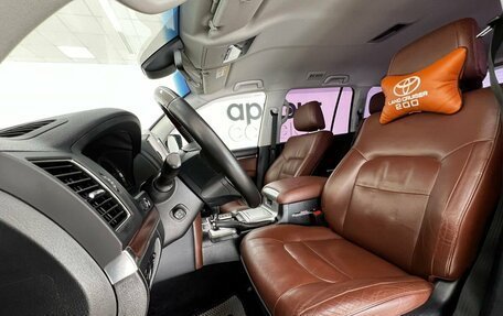 Toyota Land Cruiser 200, 2015 год, 4 990 000 рублей, 16 фотография