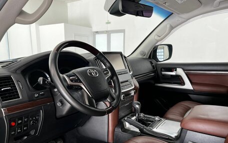 Toyota Land Cruiser 200, 2015 год, 4 990 000 рублей, 15 фотография