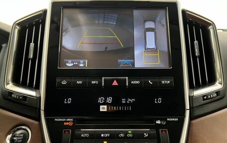 Toyota Land Cruiser 200, 2015 год, 4 990 000 рублей, 23 фотография