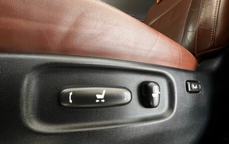 Toyota Land Cruiser 200, 2015 год, 4 990 000 рублей, 29 фотография