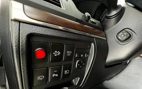 Toyota Land Cruiser 200, 2015 год, 4 990 000 рублей, 26 фотография