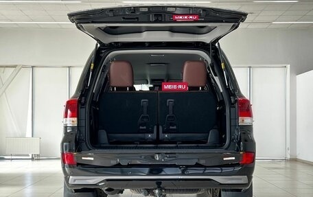 Toyota Land Cruiser 200, 2015 год, 4 990 000 рублей, 40 фотография