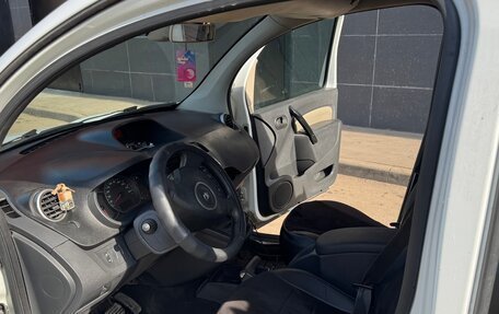 Renault Kangoo II рестайлинг, 2012 год, 650 000 рублей, 9 фотография