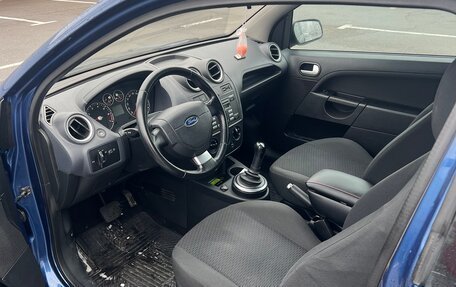 Ford Fiesta, 2007 год, 450 000 рублей, 3 фотография