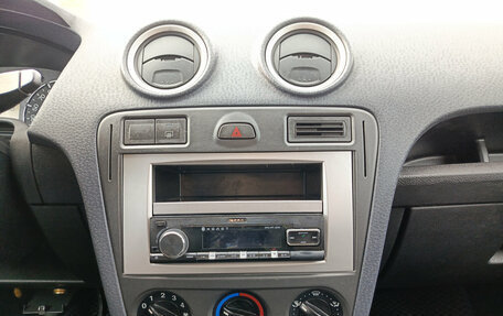 Ford Fusion I, 2008 год, 450 000 рублей, 18 фотография