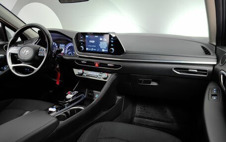 Hyundai Sonata VIII, 2020 год, 2 200 000 рублей, 13 фотография