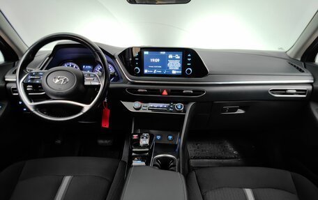 Hyundai Sonata VIII, 2020 год, 2 200 000 рублей, 12 фотография