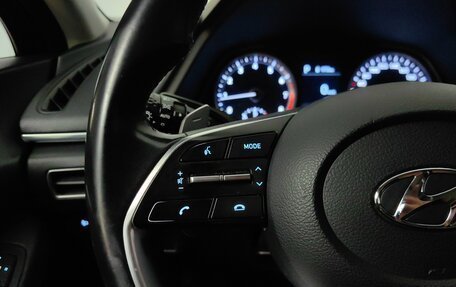 Hyundai Sonata VIII, 2020 год, 2 200 000 рублей, 18 фотография