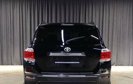 Toyota Highlander III, 2013 год, 1 799 000 рублей, 5 фотография