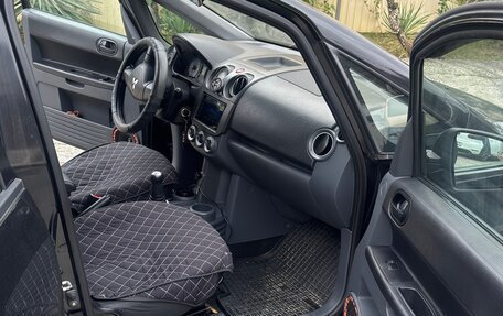 Mitsubishi Colt VI рестайлинг, 2010 год, 680 000 рублей, 6 фотография