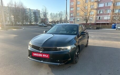 Opel Astra, 2022 год, 1 825 000 рублей, 2 фотография