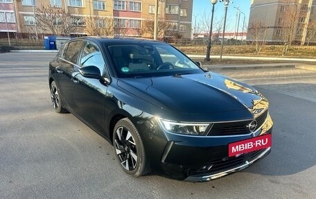 Opel Astra, 2022 год, 1 825 000 рублей, 3 фотография