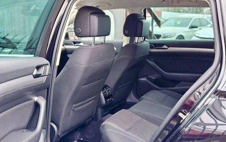 Volkswagen Passat B8 рестайлинг, 2018 год, 1 899 000 рублей, 19 фотография