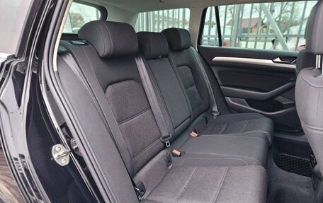 Volkswagen Passat B8 рестайлинг, 2018 год, 1 899 000 рублей, 22 фотография