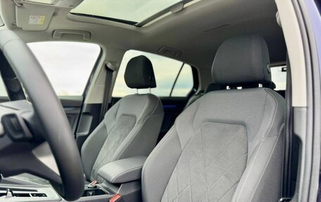 Volkswagen Golf VIII, 2021 год, 3 350 000 рублей, 9 фотография