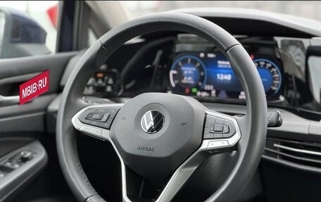 Volkswagen Golf VIII, 2021 год, 3 350 000 рублей, 20 фотография