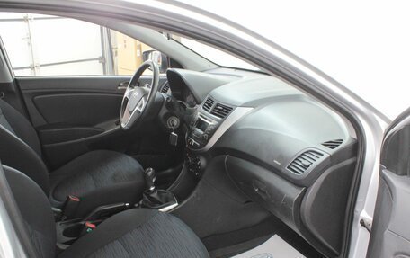 Hyundai Solaris II рестайлинг, 2014 год, 980 000 рублей, 10 фотография