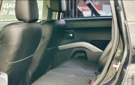 Mitsubishi Outlander III рестайлинг 3, 2008 год, 1 049 000 рублей, 12 фотография