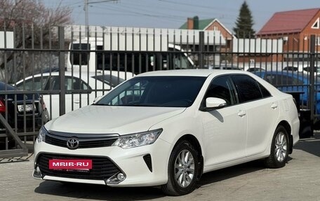 Toyota Camry, 2016 год, 1 830 000 рублей, 3 фотография