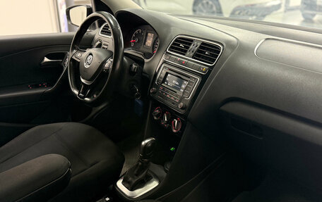 Volkswagen Polo VI (EU Market), 2017 год, 1 135 000 рублей, 7 фотография