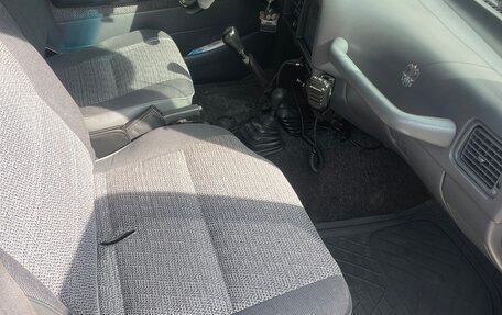 Toyota Land Cruiser 80 рестайлинг, 1993 год, 5 000 000 рублей, 8 фотография