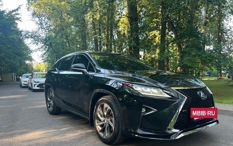 Lexus RX IV рестайлинг, 2017 год, 3 850 000 рублей, 5 фотография