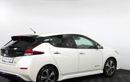 Nissan Leaf II, 2018 год, 1 690 000 рублей, 6 фотография