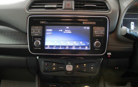 Nissan Leaf II, 2018 год, 1 690 000 рублей, 15 фотография