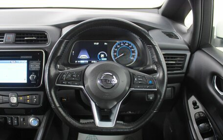 Nissan Leaf II, 2018 год, 1 690 000 рублей, 18 фотография