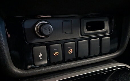 Mitsubishi Outlander III рестайлинг 3, 2020 год, 2 700 000 рублей, 28 фотография