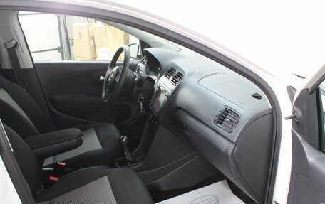 Volkswagen Polo VI (EU Market), 2012 год, 585 000 рублей, 10 фотография