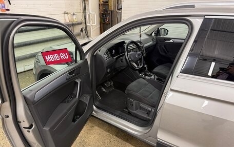 Volkswagen Tiguan II, 2021 год, 3 950 000 рублей, 10 фотография