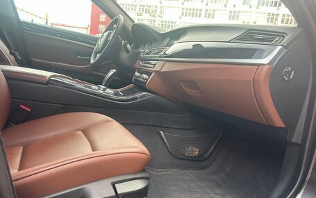 BMW 5 серия, 2012 год, 2 000 000 рублей, 3 фотография