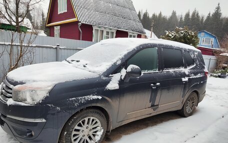 SsangYong Stavic, 2014 год, 1 800 000 рублей, 3 фотография