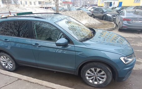 Volkswagen Tiguan II, 2019 год, 2 030 000 рублей, 2 фотография