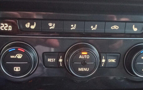 Volkswagen Tiguan II, 2019 год, 2 030 000 рублей, 17 фотография