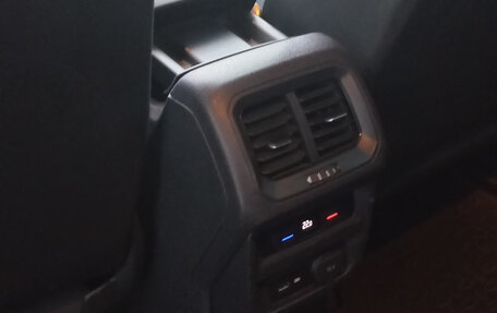 Volkswagen Tiguan II, 2019 год, 2 030 000 рублей, 21 фотография