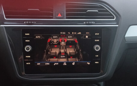 Volkswagen Tiguan II, 2019 год, 2 030 000 рублей, 16 фотография