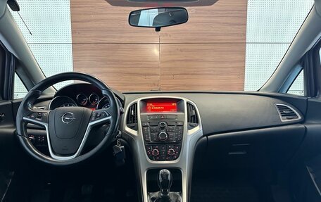 Opel Astra J, 2011 год, 749 900 рублей, 8 фотография