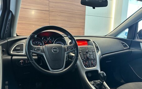 Opel Astra J, 2011 год, 749 900 рублей, 7 фотография